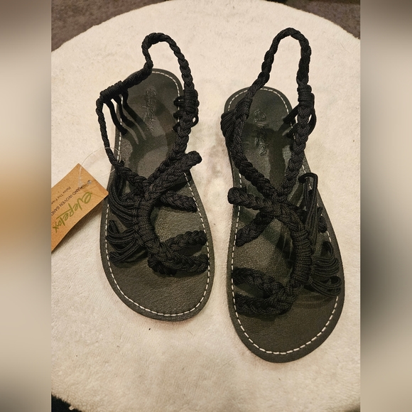 EVERELAX HAND WOVEN SANDALS - Picture 1 of 4